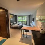 Emerald Terrace Condo 3-Studio Garden Gem