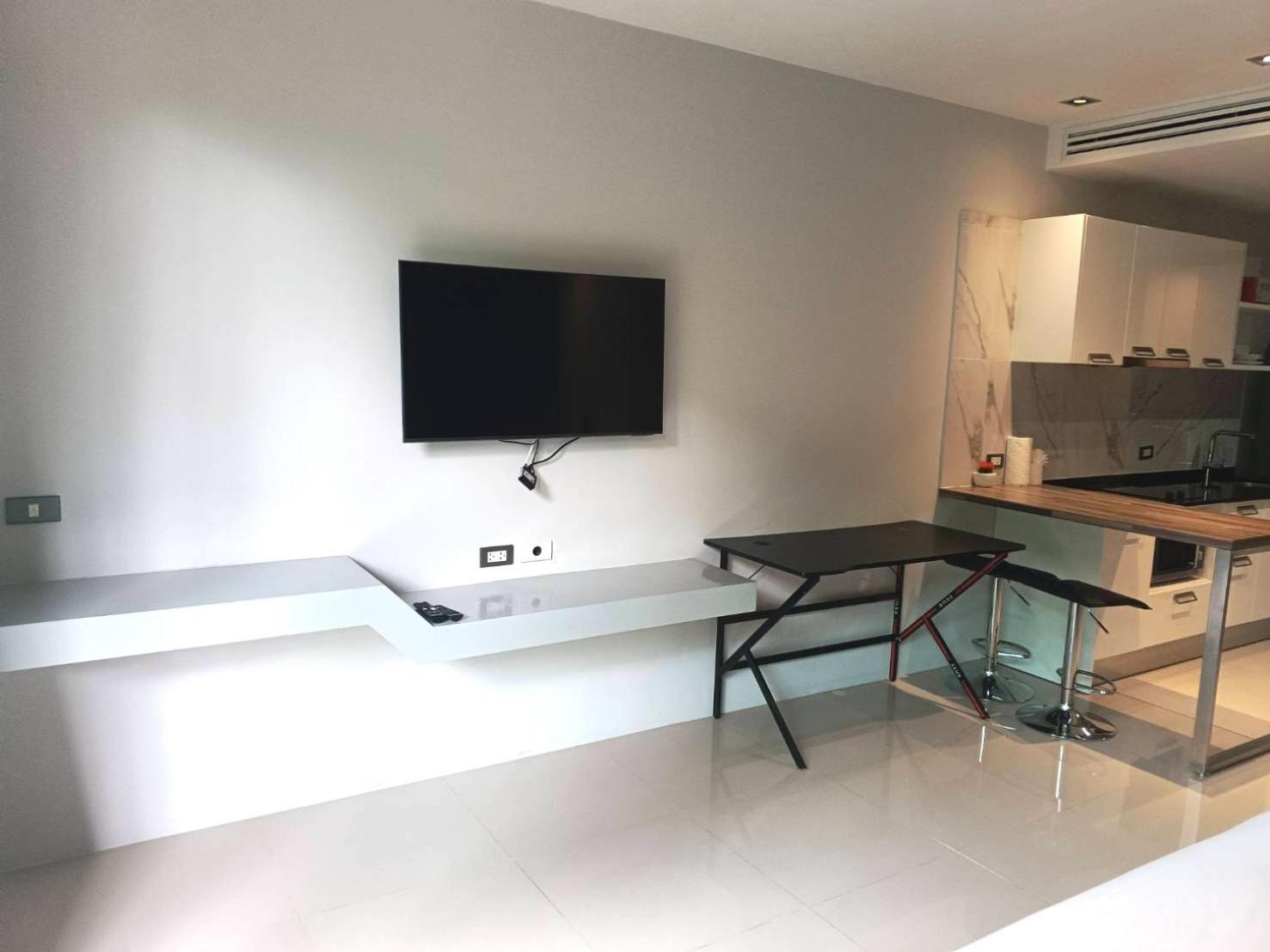 Emerald Terrace Condo 3-Studio Garden Gem * Patong