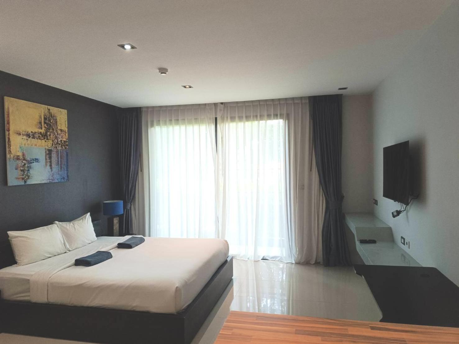Emerald Terrace 3-studio Garden Gem Apartment Patong